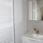 Crystal Residences - Luxurious Seaside شقة أوستيند