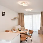 شقة Crystal Residences - Luxurious Seaside *