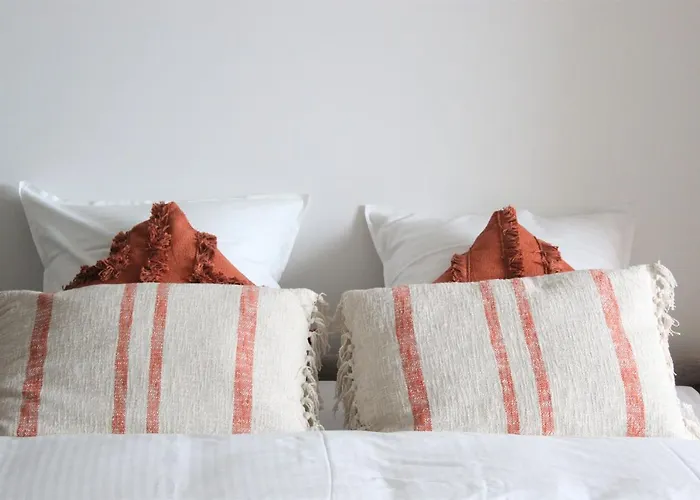 Crystal Residences - Luxurious Seaside Apartment *