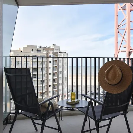 Lägenhet Crystal Residences - Luxurious Seaside