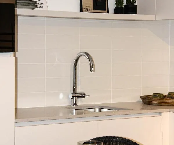 Crystal Residences - Luxurious Seaside شقة *